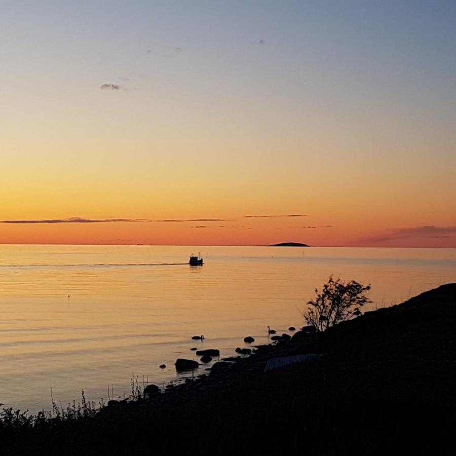 Sjoetorpet - Unikt Boende Vid Havet Pa Norra Oeland! Löttorp Exteriér fotografie
